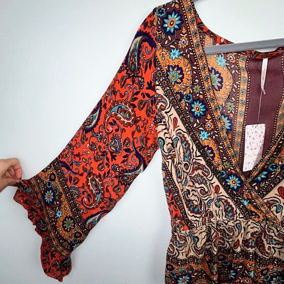 NWT Free People Rosalie Boho Bell Sleeve Surplice Paisley Red Top Blouse Sz XS - Picture 5 of 16